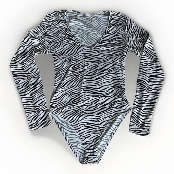 Cabi Zebra Print Long Sleeve Bodysuit Women’s Size Small V-neck - Picture 1 of 7